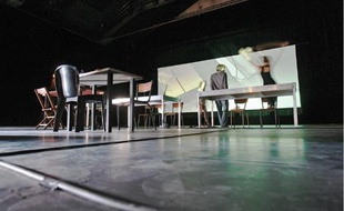 Répétition dans la salle de spectacles, au premier étage de Montevideo.