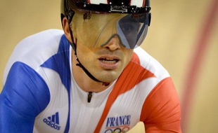 Le pistard français Mickaël Bourgain, éliminé en demi-finale du keirin, lors des Jeux olympiques de Londres, le 7 août 2012.