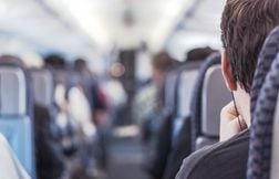 Les passagers d’un avion forcés d’uriner dans des bouteilles en plein vol