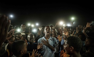 Le photographe de l'AFP, Yasuyoshi Chiba, a remporté le World Press Photo 2020 avec ce cliché pris le 19 juin 2019 à Khartoum.