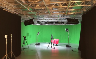 Le studio mis en place au YouTube Space parisien, qui a ouvert ses portes le 1er octobre 2015 au siège de Google.