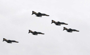 Des avions F-4 Phantoms iraniens.