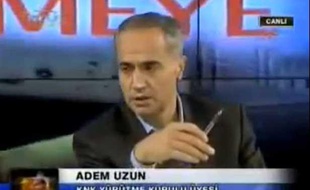 Capture d'écran d'Adem Uzun, un dirigeant du PKK en Europe, interpellé samedi 6 octobre 2012 à Paris