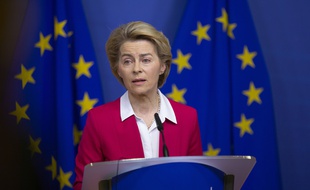 Ursula von der Leyen est présidente de la Commission européenne depuis le 1er décembre 2019.