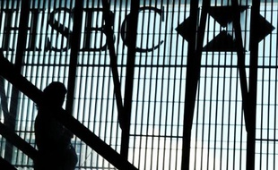 Une filiale américaine de la banque britannique HSBC, spécialisée dans le crédit immobilier à risque, a été condamnée à verser plus de 2,4 milliards de dollars pour avoir trompé quelque 11.000 plaignants sur la qualité de ses actifs.