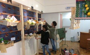 Claire et Sarah ont ouvert la Cageoterie cet automne, dans la rue du MIrail à Bordeaux.