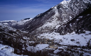 La route du col du Portillon, côté espagnol. Illustration.