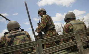 Les soldats somaliens et ceux de l'Union africaine sont entrés lundi dans Kismayo, plus de 48 heures après le retrait des islamistes shebab de leur dernier bastion d'importance en Somalie, ont rapporté des habitants à l'AFP.
