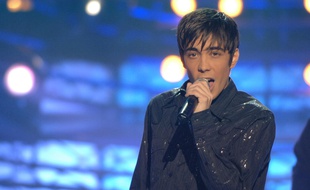 Grégory Lemarchal dans l'émission «La chanson de l'année», sur TF1, en 2005.