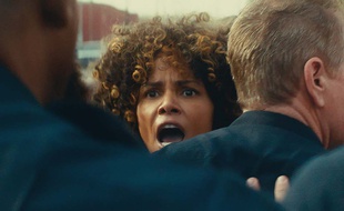 Halle Berry dans Kings de Deniz Gamze Ergüven