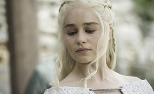 Emilia Clarke alias Daenerys Targaryen dans la saison 5 de «Game of Thrones»