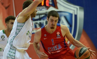 Nando De Colo sous le maillot du CSKA Moscou, le 11 décembre 2015.