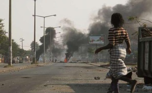 Emeutes contre la vie chère au Mozambique le 2 septembre 2010.