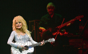 La chanteuse de country Dolly Parton