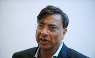 Lakshmi Mittal, le PDG d'ArcelorMittal, numéro un mondial de l'acier, sera auditionné le 17 avril par une commission d'enquête de l'Assemblée nationale sur la sidérurgie, a indiqué mercredi le député Jean Grellier, président de cette commission.
