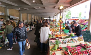 La partie fruits et légumes du marché de Talensac, à Nantes, dimanche 26 mai 2019.