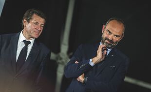 Les maires de Nice, Christian Estrosi, et du Havre, Edouard Philippe, ont signé une tribune avec 609 autres maires pour soutenir la réélection d'Emmanuel Macron.