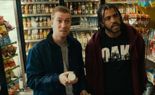 Daveed Diggs et Rafael Casal dans Blindspotting de Carlos Lopez Estrada