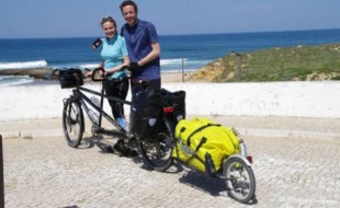 Claire et Sylvain vont partir en voyage pour sensibiliser à la protection des océans.
