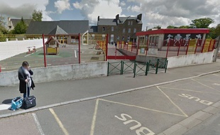 Capture d'écran de l'école Saint-Yves à Miniac-Morvan sur Google Maps.