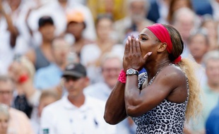 Serena Williams a remporté le 6e US Open de sa carrière en battant Caroline Wozniacki (6-3, 6-3), dimanche 7 septembre, à New6york.