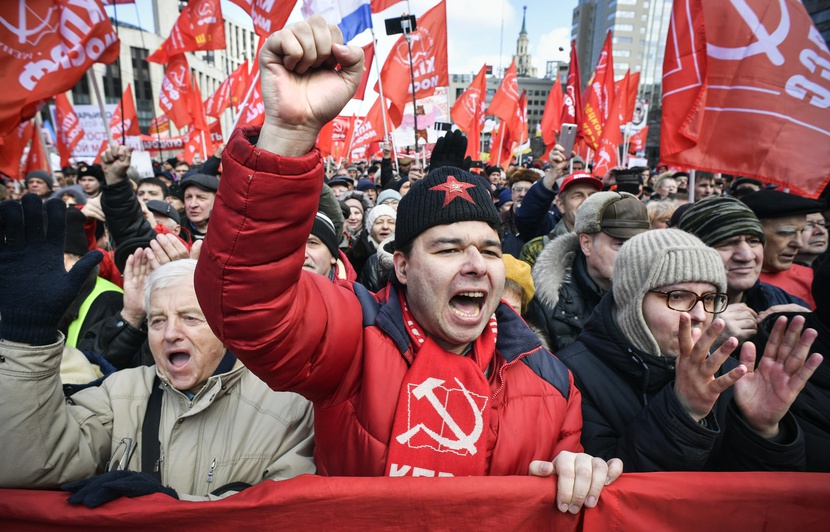 Russie: Le parti communiste organise des manifestations contre Vladimir Poutine et le Kremlin