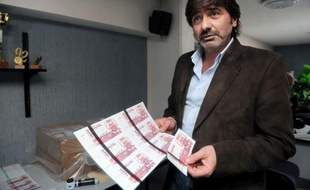 Ce fut un mauvais polar. Noir. Avec tous ses ingrédients: moeurs, indicateurs, "basse police". En 2011 trois policiers de haut rang, dont le patron du renseignement, ont été mis en cause dans trois affaires sans rapport les unes avec les autres qui ont suscité un véritable malaise.