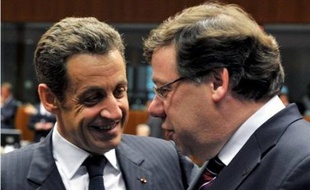 Le chef de l'Etat français Nicolas Sarkozy, qui assure la présidence de l'Union européenne, se rend à Dublin lundi pour des discussions sur la façon de progresser après le rejet par les Irlandais du traité européen.
