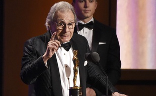 Lalo Schifrin, compositeur du thème de «Mission Impossible» reçoit un Oscar d'honneur