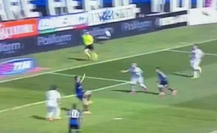 Le but exceptionnel de Denis avec l'Atalanta Bergame.