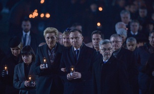 Andrzej Duda (au premier plan) lors de la cérémonie de commémoration des 75 ans de la libération d'Auschwitz, le 27 janvier 2020.