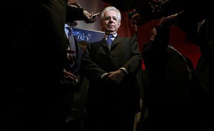 Mario Monti à Cannes le 8 décembre 2012.
