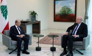 Le président libanais Michel Aoun et Najib Mikati, ex-Premier ministre