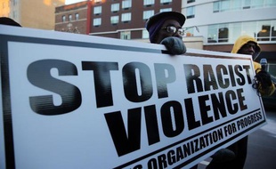 Marche à Newark, le 26 février 2014, pour le 2e anniversaire de la mort du jeune Noir Trayvon Martin tué par George Zimmerman, acquitté en 2013