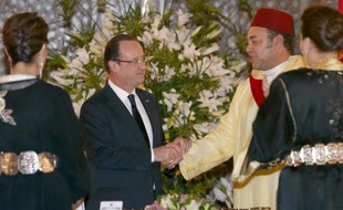 Le président François Hollande s'exprime jeudi devant le Parlement marocain à Rabat au second jour d'une visite dans le royaume, sous la pression croissante du scandale de la mise en examen de l'ex-ministre du Budget Jérôme Cahuzac pour fraude fiscale.