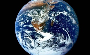 L'Agence internationale de l'énergie (AIE) s'attend à une hausse de 20% des émissions de dioxyde de carbone (CO2) d'ici 2035, portant l'augmentation de la température de la planète sur une trajectoire de plus de 3,5 degrés celsius, selon son rapport annuel publié mercredi.