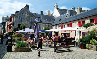 A Quimper.