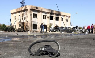 Dégâts après un attentat à Zliten sur la côte libyenne, le 7 janvier 2015