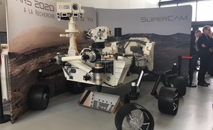 La maquette du Rovermars2020, qui partira en exploration sur Mars en juillet 2020, a été présentée au Laboratoire d'astrophysique de Bordeaux.