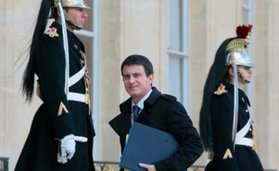 Le Premier ministre Manuel Valls arrivant au Palais de l'Elysée, le 15 février 2016