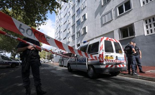 La police a rapidement bouclé le secteur dans le quartier de la Benauge à Bordeaux
