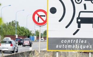 Les panneaux informant de la présence de radars vont disparaître.