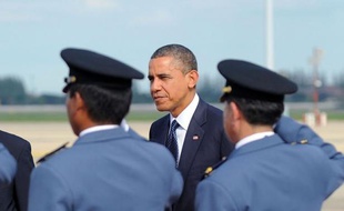 Le président Barack Obama a félicité dimanche la Birmanie pour ses réformes, à la veille d'un voyage historique à Rangoun qui vise selon lui à encourager le gouvernement en place à aller plus loin encore sur la voie de la démocratisation.