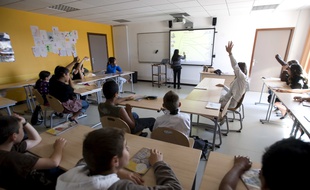 Un enseignant dans un collège de la région parisienne.