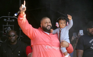 Video Dj Khaled Loue Un Stade De Baseball Pour L Anniversaire De Son Fils