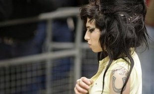 La chanteuse britannique Amy Winehouse, accusée d'agression, a été arrêté et placée en garde à vue vendredi à Londres, a annoncé Scotland Yard.