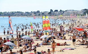 La plage de La Baule fait partie des atouts touristiques de la région Pays de la Loire.