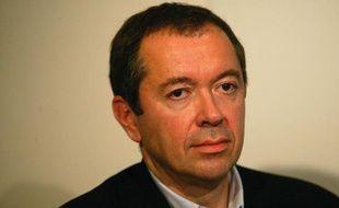 Robin Leproux, président du PSG Sébastien Bazin, lors de la 6e conférence annuelle sur les médias, le 12 octobre 2003 à Paris.