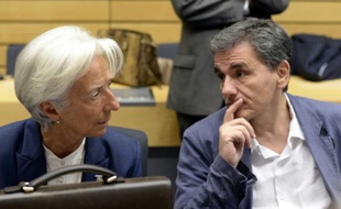 La directrice du FMI Christine Lagarde et le ministre grec des Finances Euclid Tsakalotos le 12 juillet 2015 à Bruxelles