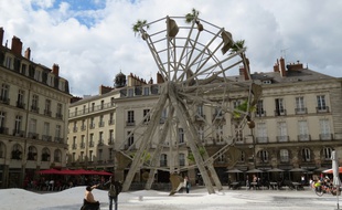 «La Part manquante», de Boris Chouvellon, place du Bouffay à Nantes, dans le cadre du Voyage à Nantes.